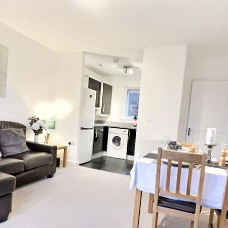 Riverside Apartment Суонзи Екстериор снимка