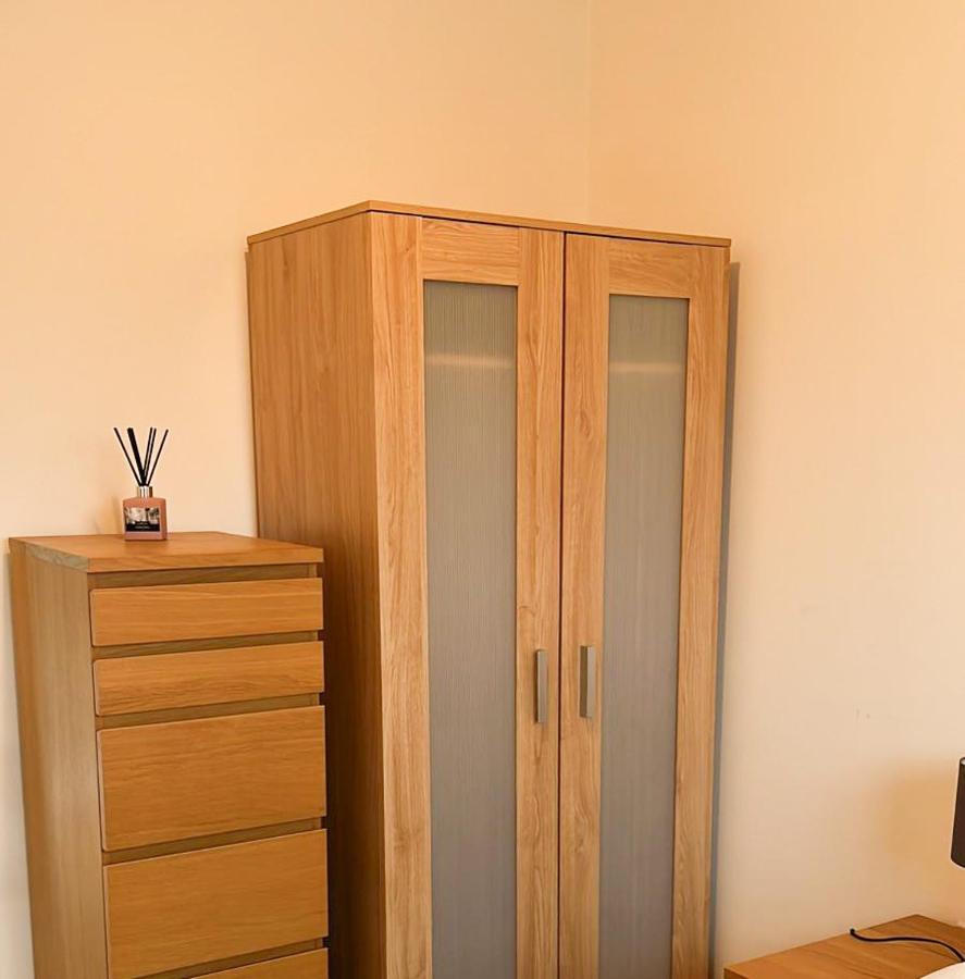 Riverside Apartment Суонзи Екстериор снимка